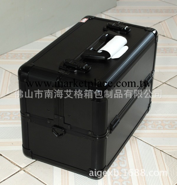 鋁制化妝箱｜廠傢直銷化妝箱｜高檔禮品箱｜鋁箱｜鋁合金箱工廠,批發,進口,代購