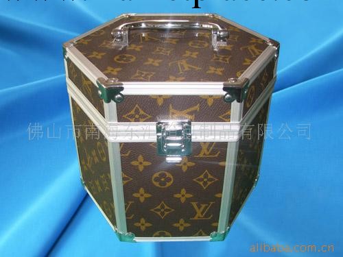 供應化妝箱，鋁合金化妝箱，鋁箱，手提化妝箱工廠,批發,進口,代購