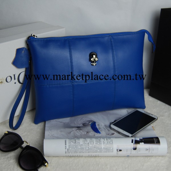 朋克搖滾范真皮手抓包骷髏頭牛皮手拿包鬼頭女包包鉚釘壓花鑲鉆包工廠,批發,進口,代購