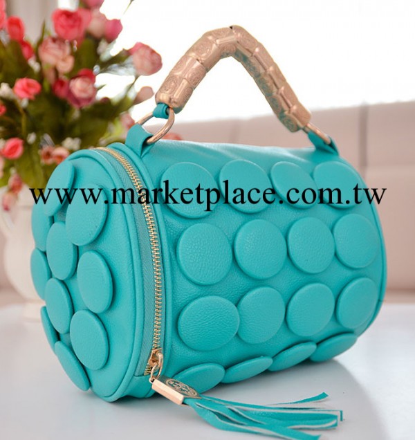 廠價直銷女包批發扣子圓桶紐扣流蘇多功能手提女包手拿包工廠,批發,進口,代購