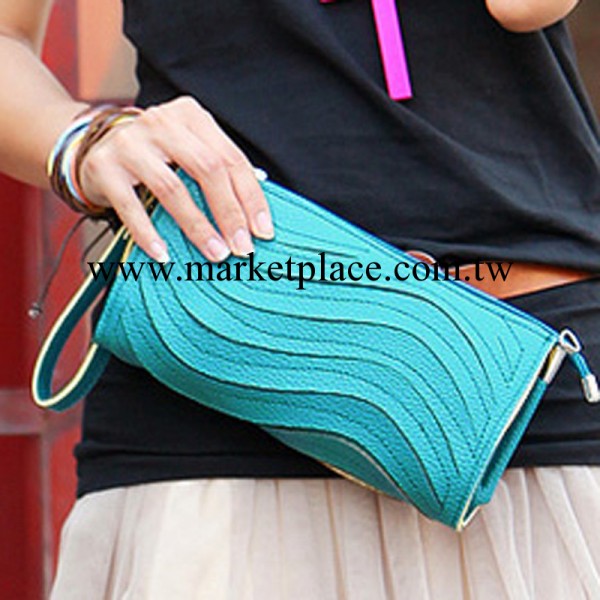 批發2013夏季新款潮女包韓版波浪紋女式包手拿包斜挎單肩小錢包包工廠,批發,進口,代購