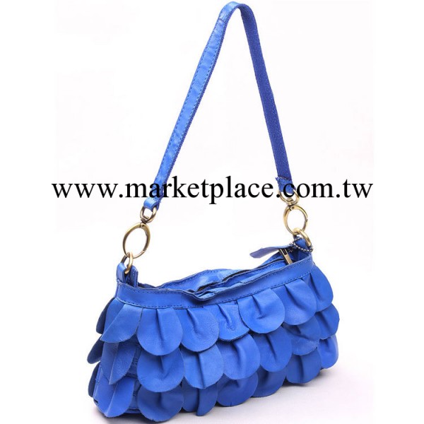 2013歐美時尚 韓版羊皮潮女士斜挎單肩兩用花瓣流蘇真皮女包工廠,批發,進口,代購