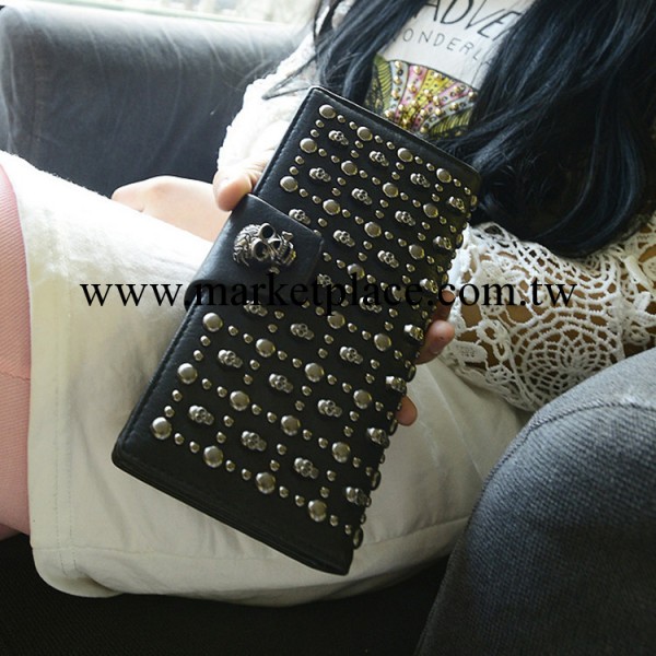 韓版2013新款女士長款拉鏈錢包女式錢夾復古朋克骷髏頭鉚釘手拿包工廠,批發,進口,代購