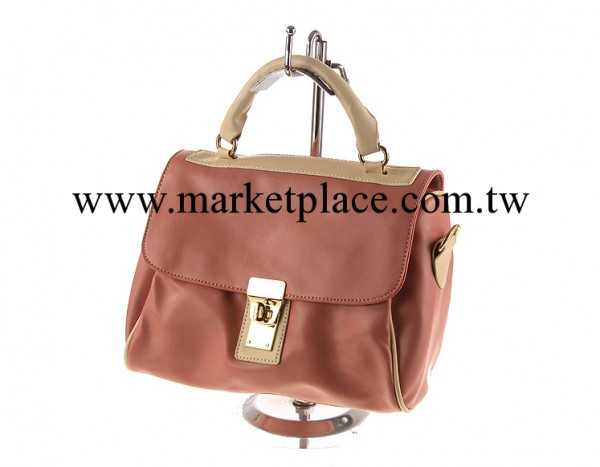 BD箱包 新款暗粉色復古十字扣翻蓋女式手提斜挎包 兩用包女包 E01工廠,批發,進口,代購