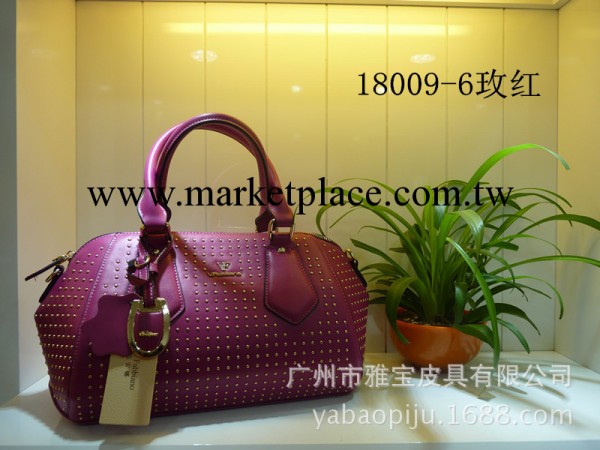 （廠傢直銷）全牛皮鉚釘真皮手提包，單肩包，斜跨包 ，手拎包工廠,批發,進口,代購