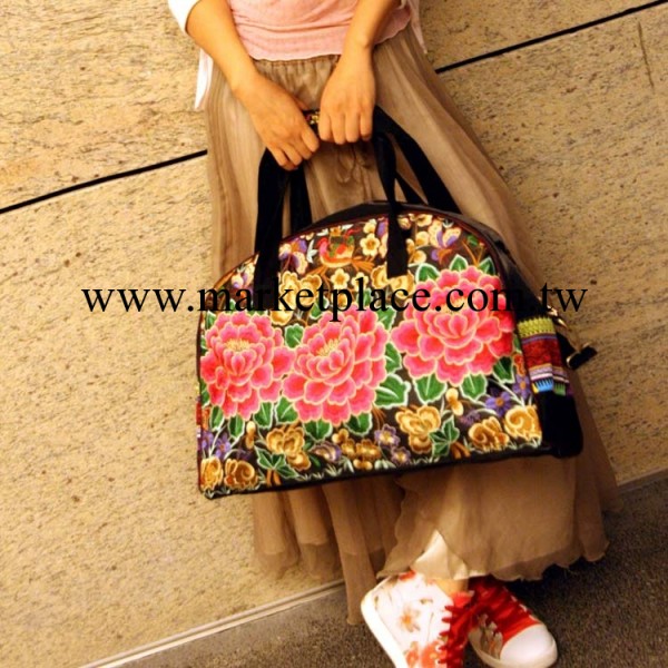 中式雲南民族風繡花包包兩用旅行包刺繡單肩女包斜跨包手提包工廠,批發,進口,代購