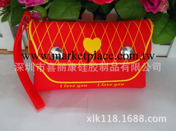 新款鉚釘錢包，矽膠零錢包手提包，卡片包，鈕扣按扣錢包工廠,批發,進口,代購