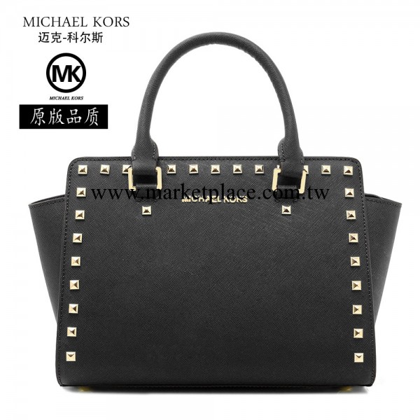 原版品質十字紋MK歐美時尚女包 michael kors經典鉚釘女包中號工廠,批發,進口,代購