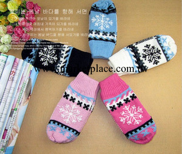 2013冬季新款可愛時尚女生時尚雪花連指手套 保暖毛線手套 批發工廠,批發,進口,代購