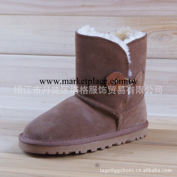 生產批發紐扣款栗色UGG5803雪靴中筒兒童靴雪靴舒適棉保暖鞋工廠,批發,進口,代購