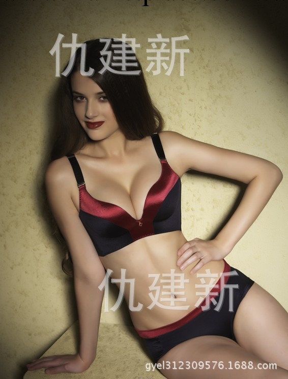 半片式3D立體撞色聚攏內衣 無痕調整型胸罩 無鋼圈內衣工廠,批發,進口,代購