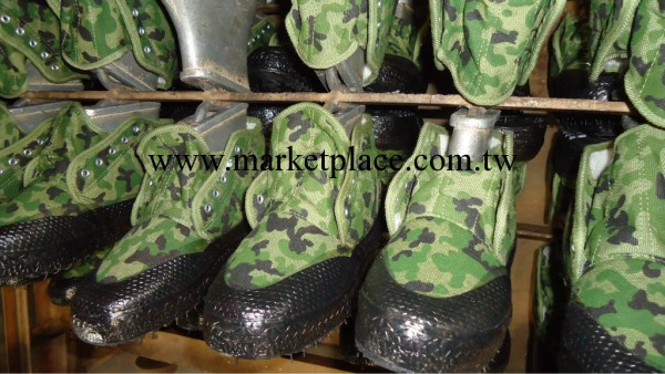 提供解放鞋勞保鞋農田鞋（F13)迷彩誠招縣市經銷商13343625777批發・進口・工廠・代買・代購