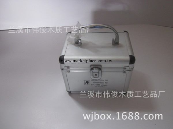 偉俊出品 鋁合金醫藥箱 鋁質醫藥箱 鋁箱訂貨工廠,批發,進口,代購