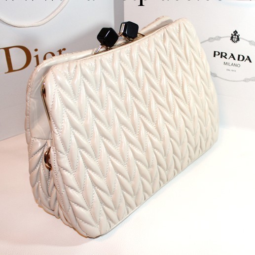 廠傢直銷 2014新款淑女手拿單肩斜跨包褶皺鏈條夾子大包 女包批發工廠,批發,進口,代購