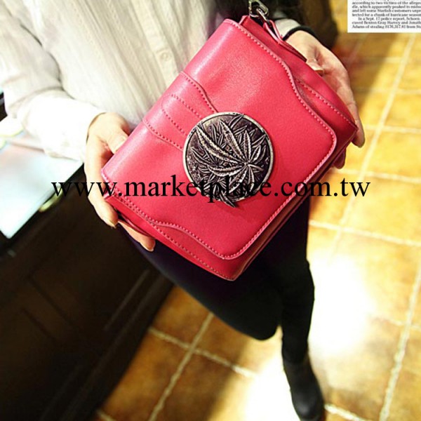 2014女包新款椰樹雕花金屬七葉草復古手拿包小包單肩斜挎迷你小包工廠,批發,進口,代購