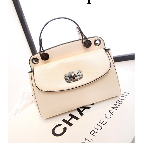 2014新品純色皮歐斜跨小包女橫款包蓋雙面兩用休閒包包廠傢熱銷工廠,批發,進口,代購