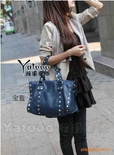 特價*韓版女包1090朋克鉚釘女包手提斜挎兩用包包工廠,批發,進口,代購