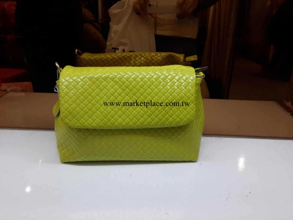 熱銷 2014新款 時尚休閒百搭壓紋編織單肩兩用包  真皮女包 大號工廠,批發,進口,代購