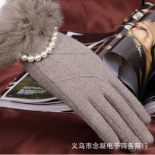 正品羊絨手套女秋冬季防寒加厚分指兔毛毛口時尚珍珠羊毛手套工廠,批發,進口,代購