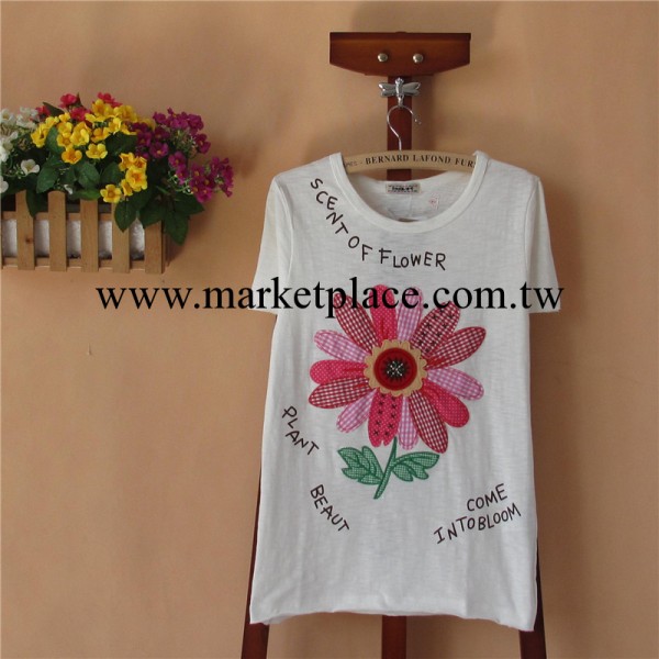 2014春裝新款 日本原單純棉顯瘦圓領短袖貼佈刺繡太陽花打底T恤工廠,批發,進口,代購