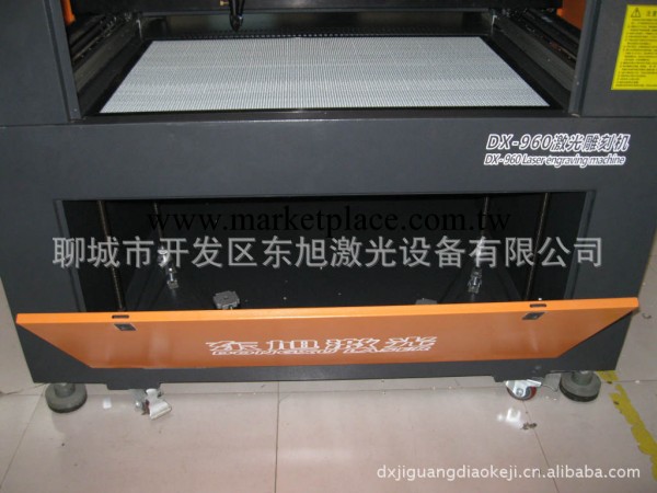 供應DX-1390S經濟型高精度激光雕刻機 廣告標牌制作工廠,批發,進口,代購