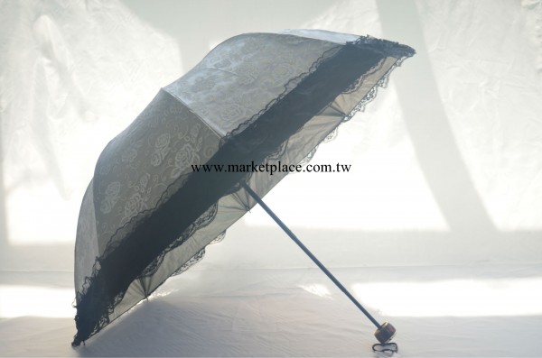 海倫牌新款傘 三折遮陽傘 不透光 燙金網紗麵 亮膠傘麵工廠,批發,進口,代購