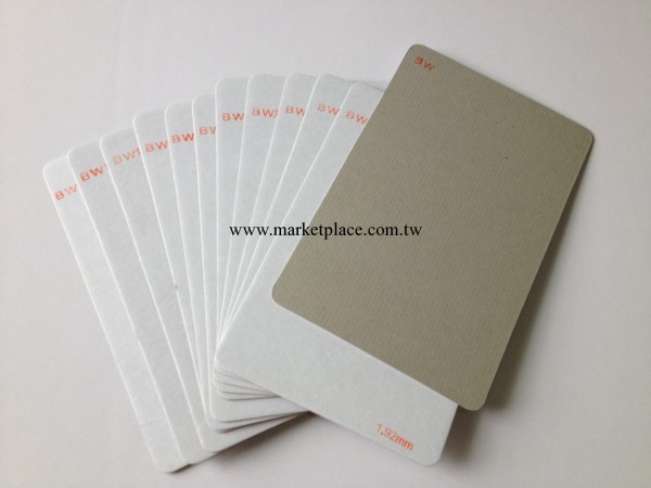 灰底普白紙板（BW） 普通白紙裱白 (可生產850g~1500g)批發・進口・工廠・代買・代購