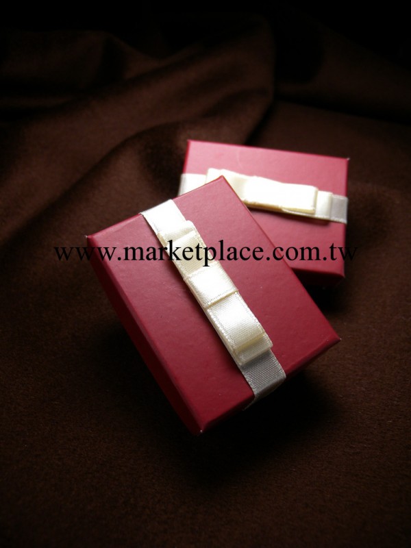 訂制首飾盒 高檔禮品盒飾品盒 包裝盒印刷 時尚酒紅情侶戒指盒工廠,批發,進口,代購