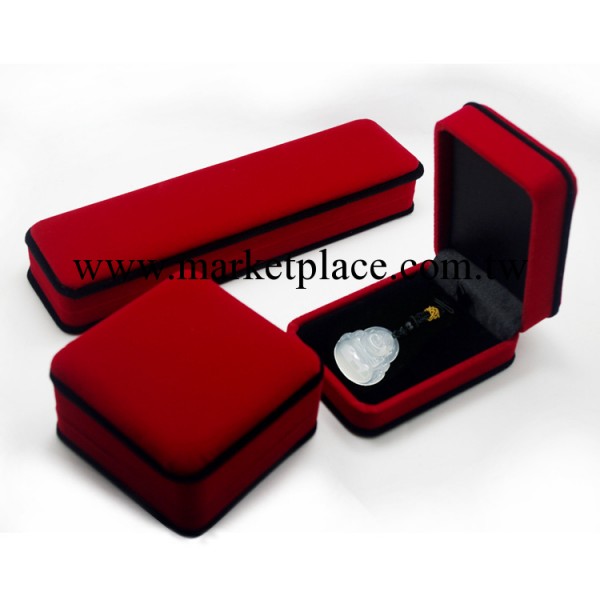 廠傢直銷 手鐲手鏈項鏈高檔天鵝絨包裝盒首飾盒批發 紅色飾品配件批發・進口・工廠・代買・代購