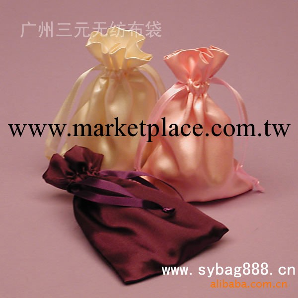 廣州專業生產供應色丁袋、禮品袋、精品袋、飾品袋、工藝品包裝袋工廠,批發,進口,代購