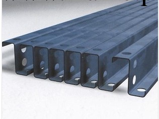 勇耀彩鋼公司專業供應Z型鋼C型鋼 CZ型鋼 規格齊全質量保證批發・進口・工廠・代買・代購