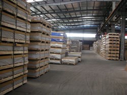 上海鋁板批發零售，花紋鋁板，各種規格材質，免費送貨濟梁專供批發・進口・工廠・代買・代購