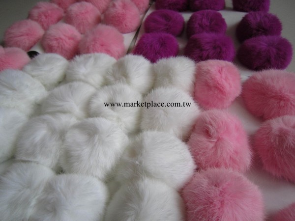 廠傢供應各種規格顏色兔毛毛球貉子毛球狐貍毛球服裝鞋帽飾品毛球工廠,批發,進口,代購