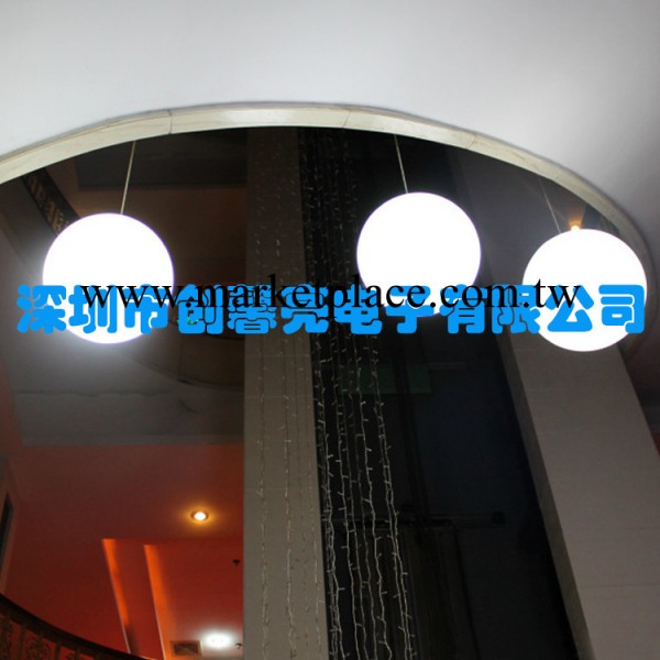 廠傢供應 LED吊燈 遙控變色裝飾球形燈 客廳吊燈 服裝店吊燈工廠,批發,進口,代購