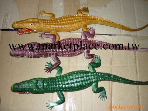 供應大鱷魚，中鱷魚，小鱷魚，鱷魚，各種塑膠仿真動物批發・進口・工廠・代買・代購