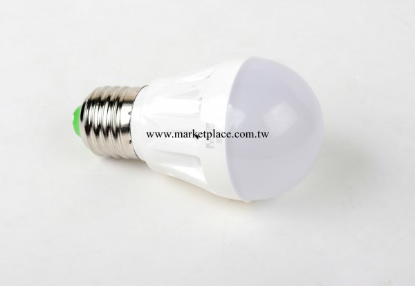 古鎮照明燈具廠傢直銷批發低價LED正田019塑件球泡燈 E27E14B22工廠,批發,進口,代購