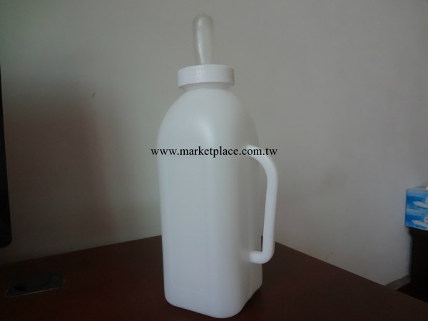 直銷2升獸用奶瓶方便耐用現貨供應批發・進口・工廠・代買・代購