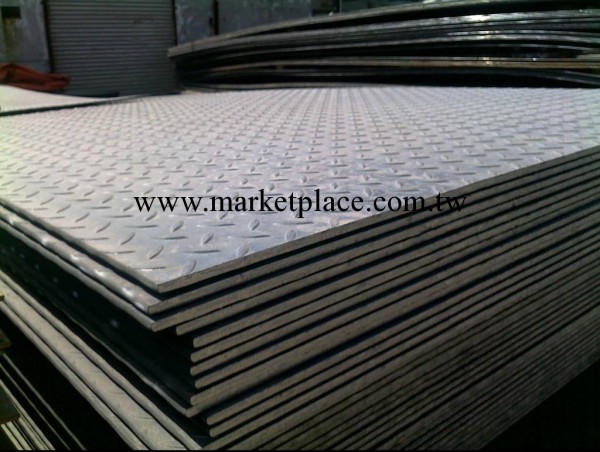 供應：扁豆型花紋鋼板、3mm花紋鋼板。4mm花紋鋼板、Q235鋼板工廠,批發,進口,代購