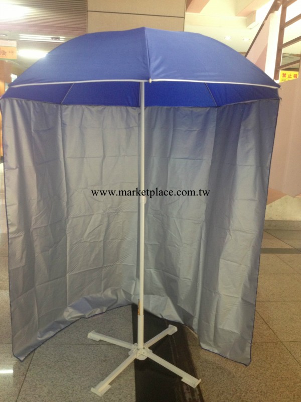 沙灘傘 太陽傘 是一款設計室外的專用傘 是 遮陽和防雨必備用品批發・進口・工廠・代買・代購