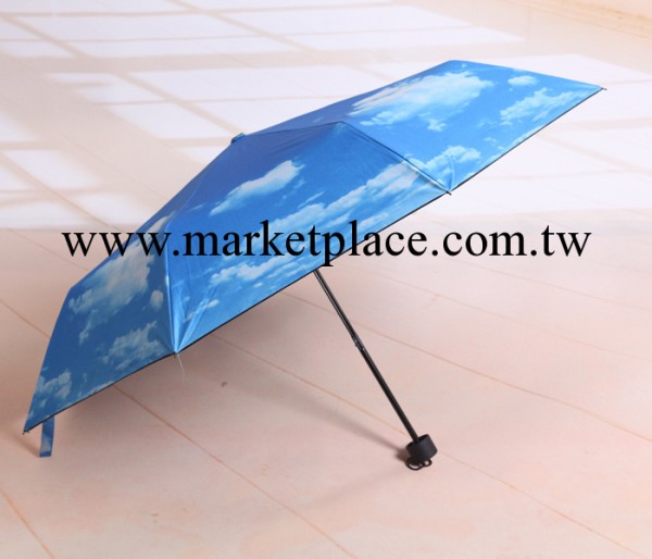 特價藍天白雲黑膠傘 三折傘工廠,批發,進口,代購