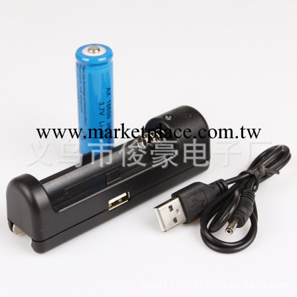強光手電筒萬能USB 手機充電 18650 鋰電池充電器多充批發・進口・工廠・代買・代購