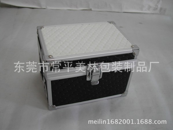 廣東清溪、塘廈、鳳崗批發定制鋁箱，航空箱，密碼箱，化妝箱廠傢工廠,批發,進口,代購