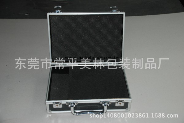 東莞常平橫瀝樟木頭專業生產化妝箱工具箱工廠,批發,進口,代購