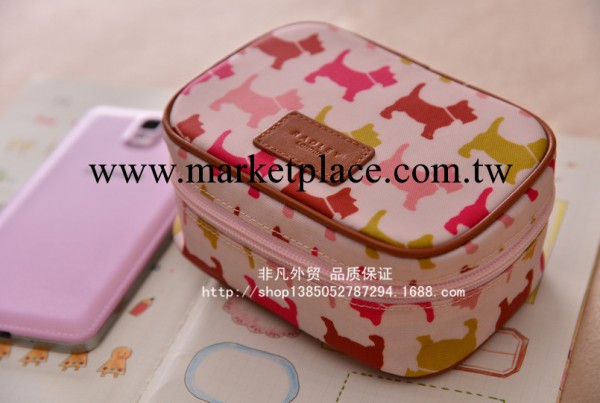 原單正女款小狗滿印圖案化妝包 收納包批發0.12KG工廠,批發,進口,代購