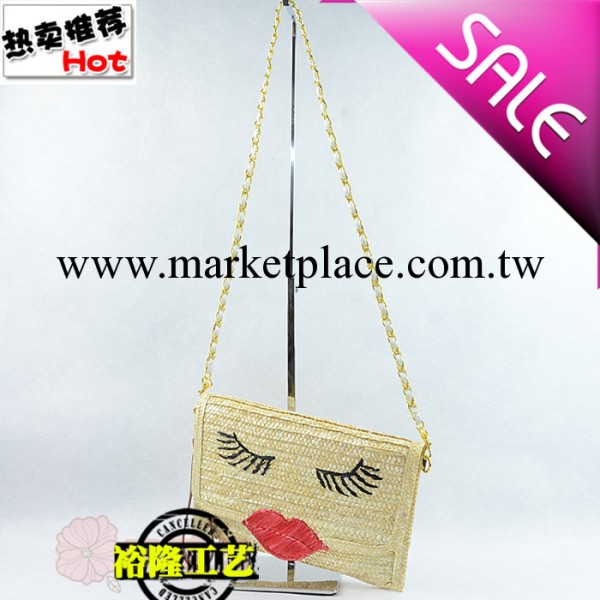 經典紅嘴唇麥草編織包女士斜挎包手工刺繡草編包草編夾包手拿包工廠,批發,進口,代購