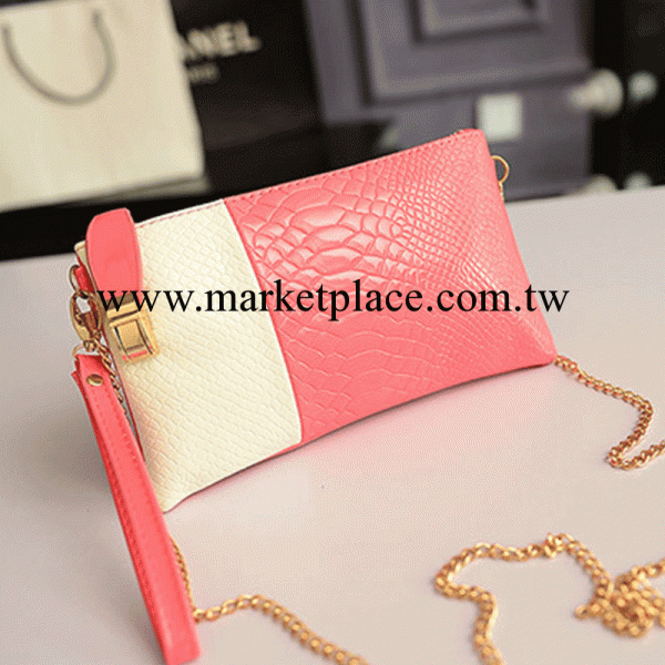 2014新款潮學生壓花單肩包女手包蛇紋拼色女包手拿包斜挎小包包工廠,批發,進口,代購