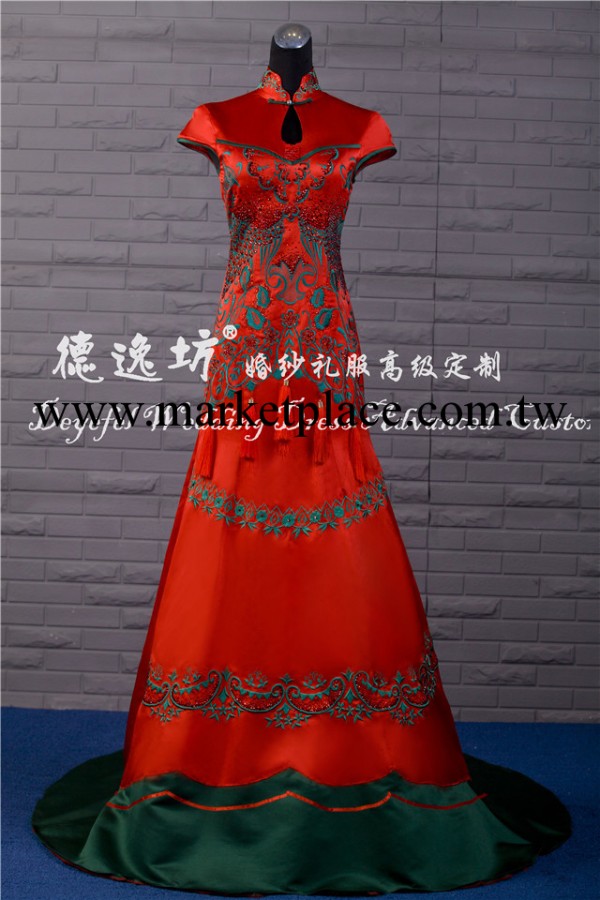 德逸坊 私人定制中式奢華大禮服 撞色刺繡改良旗袍禮服 演出服工廠,批發,進口,代購