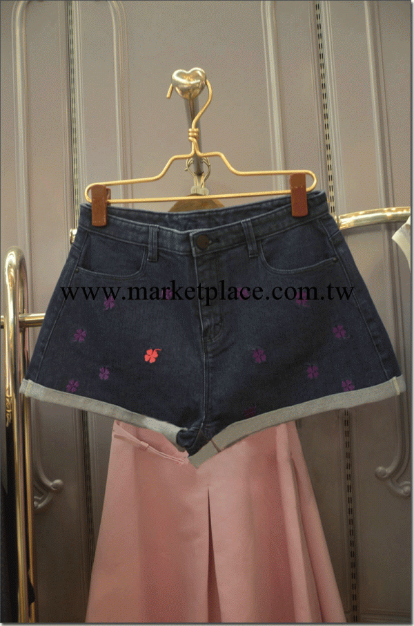 現貨2014新秋款女刺繡中腰棉質水洗牛仔短褲熱褲批發1143060520工廠,批發,進口,代購