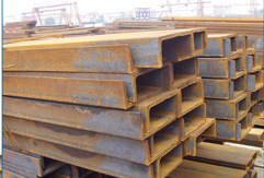 泰安鋼材市廠傢常年供應Q235槽鋼規格齊全冷彎槽鋼等各種鋼材批發・進口・工廠・代買・代購