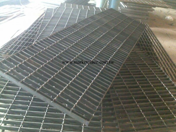 江蘇省常州市重型鋼板網|不銹鋼鋼板網|小鋼板網|鋼板網護欄網工廠,批發,進口,代購